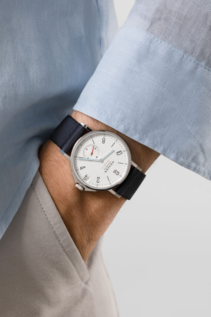 NOMOS-Glashutte-presenta-un-nuevo-favorito-el-Ahoi-1.jpg