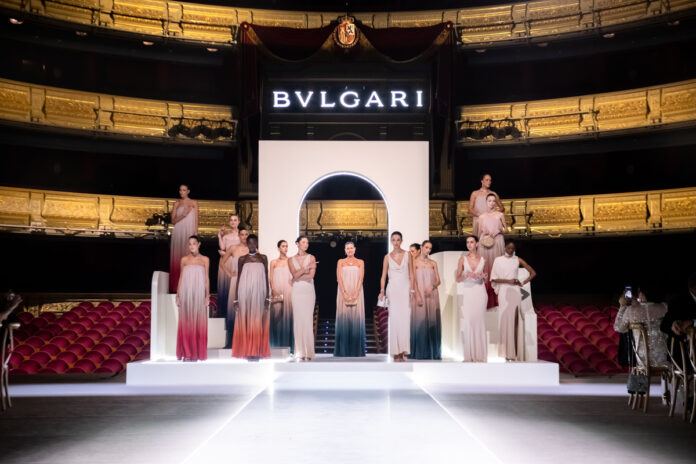 Bvlgari-rinde-homenaje-a-la-alta-joyeria-en-el-teatro-real3.jpg