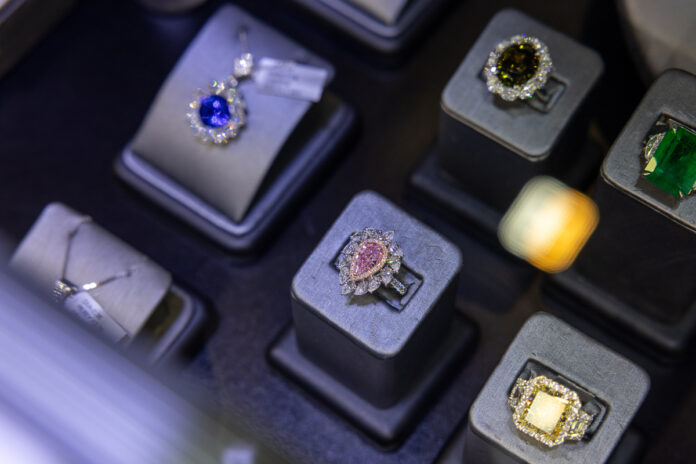 JIS-Fall-2026-reune-en-Miami-Beach-a-mas-de-11.000-profesionales-de-la-joyeria.jpg